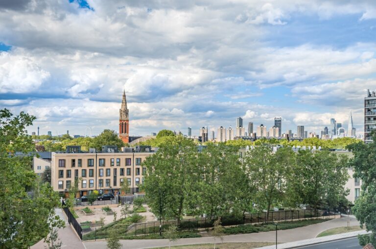 119067374 1118015358656947 4506729091763429099 o 768x508