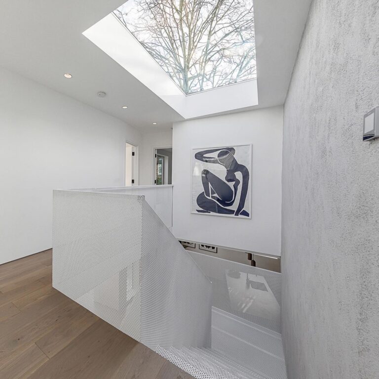 87327441 1063049020714061 6751675618510766080 o 768x767