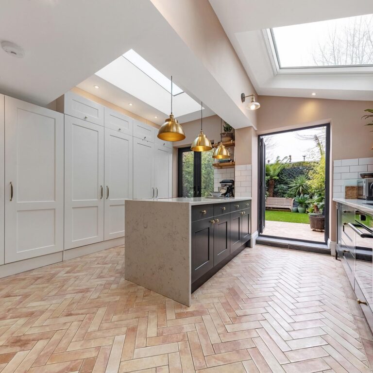 90233765 1078550709163892 5436076888923570176 o 768x768