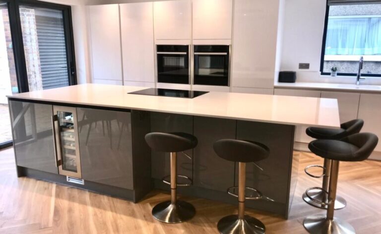 MINTO 1 870x535 1 768x472