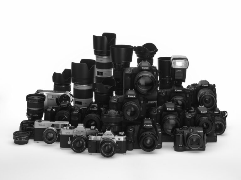 CanonFamilyshot 0024 2 768x575