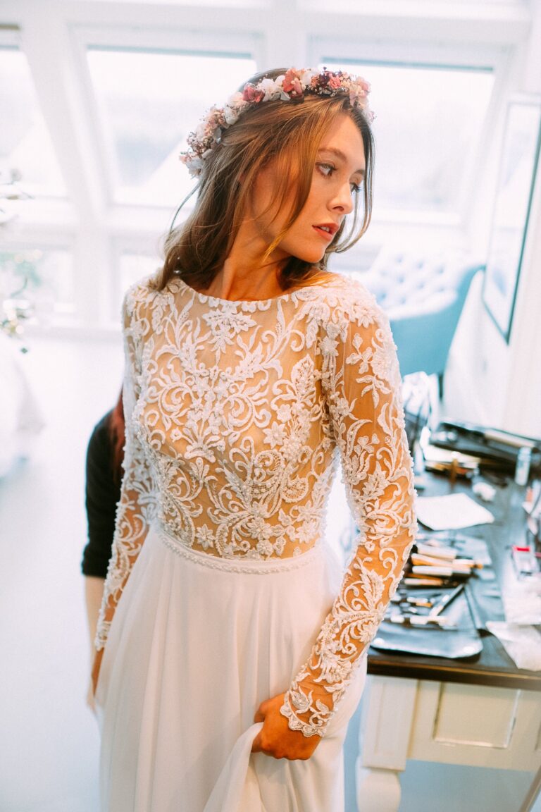 wedding photographer 1 3 768x1152