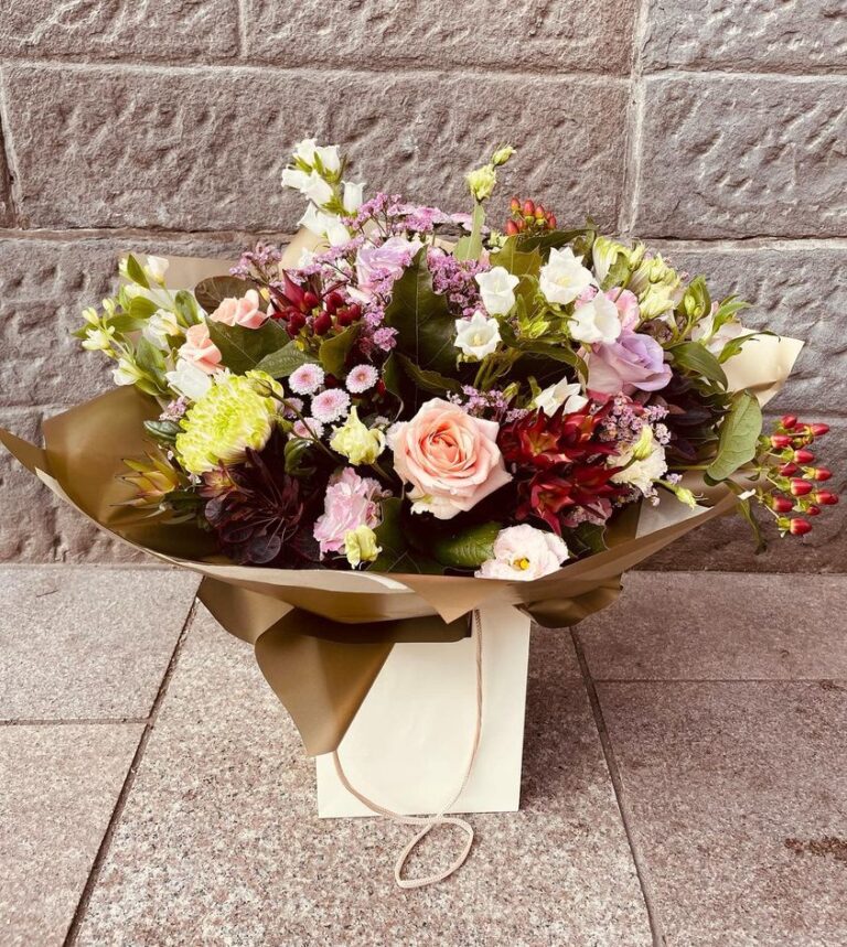 305189626 477830224351907 6279227904401489870 n 768x859