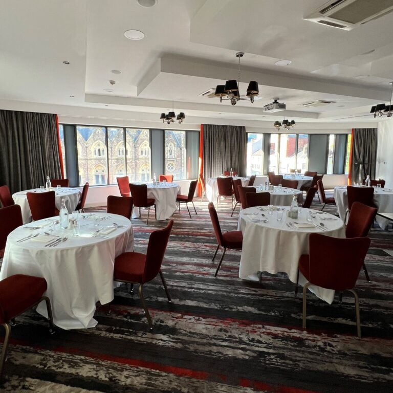 300057527 5511785682236871 4008079044707048262 n 768x768