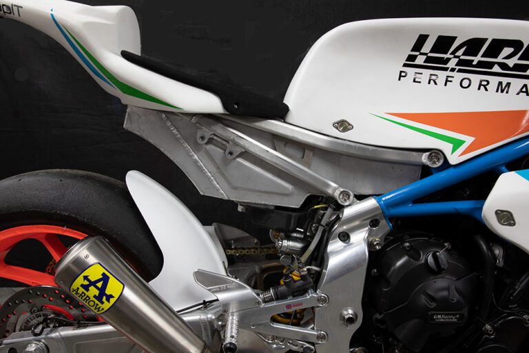 harris gp2 seat view 1 768x512