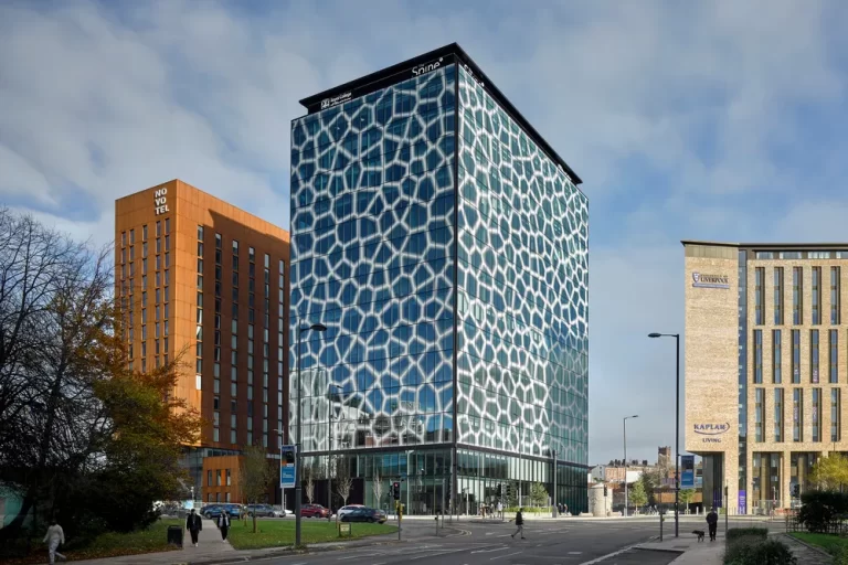 TheSpine1155 768x512